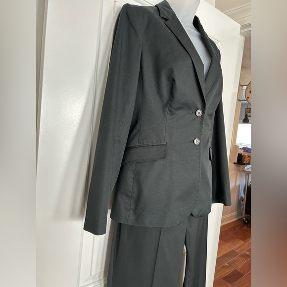 The Limited 2 piece black suit - Picture 3 of 15